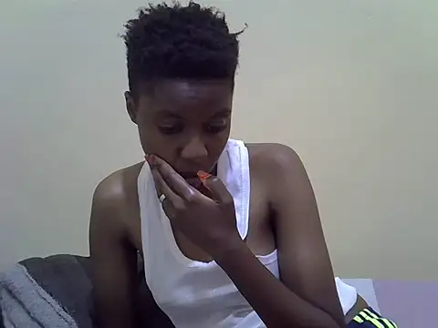 Chat +18 de prettyy_joy ao vivo