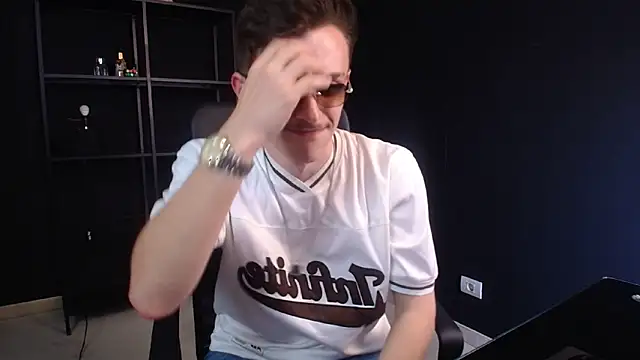FelixStarkk's Webcam Show