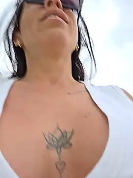 sexy7883 即時 XXX 聊天