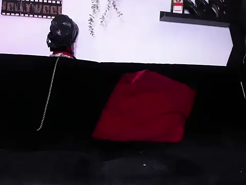 RobertaxGutierrez Show in webcam