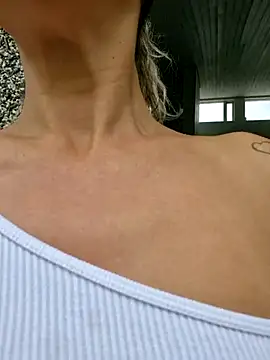 CelynaRoss Live XXX-Chat