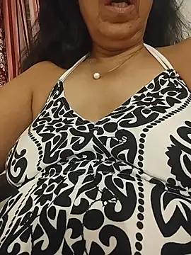 Chatroom XXX en direct de NakedMILFx
