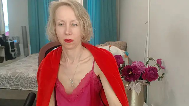 LuxuryNika Live XXX Chat