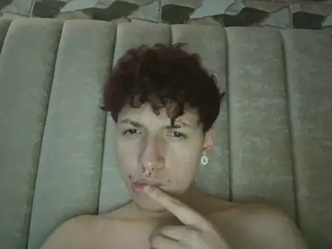 Noah_arker Show in webcam