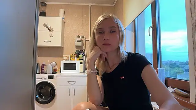 Chat +18 de AngelJeni ao vivo