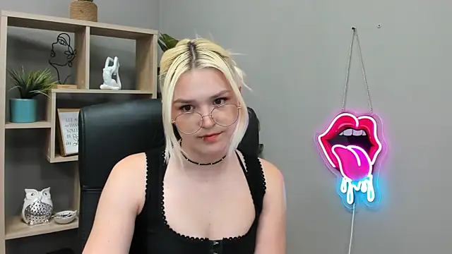 SweetLilyxo: απευθείας συνομιλία ΧΧΧ