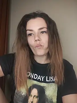 Chat +18 de KrissSexi ao vivo