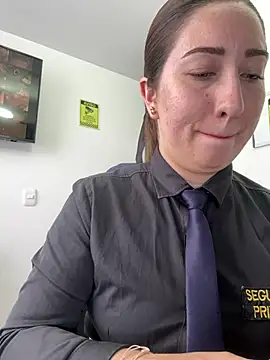 Chat +18 de suzy-111 ao vivo