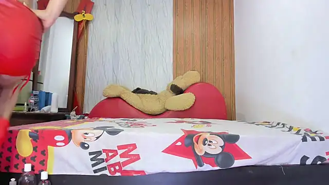 Lunastar02 Adlı Modelin Canlı XXX Sohbeti