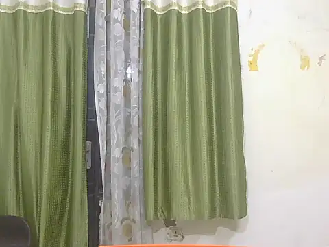 Stubborndesiboy 现场XXX聊天