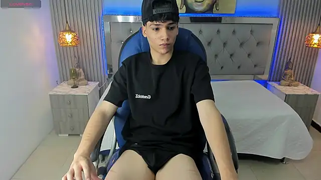 SamBlack_'s Webcam Show