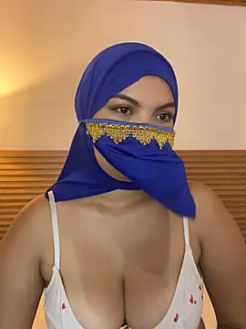 Amira_002's Webcam Show