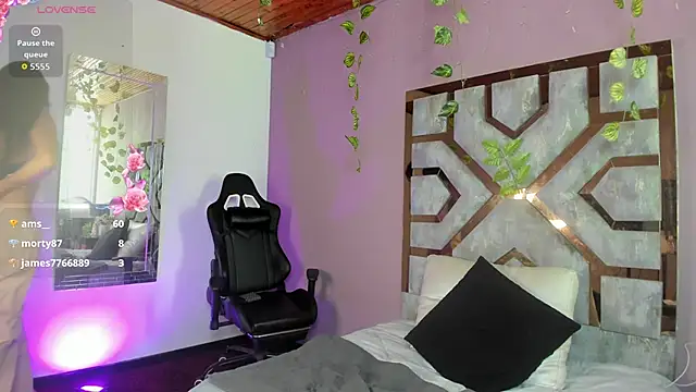 VIOLET_19XXX XXX чат на живо