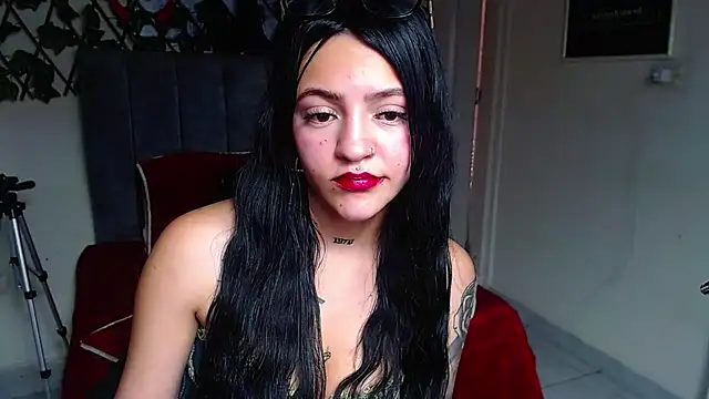 Violettasquirtn Live XXX chat