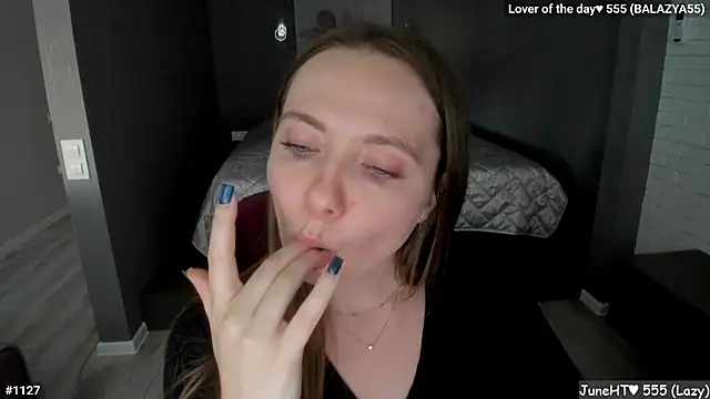 LizaGost লাইভ XXX চ্যাট