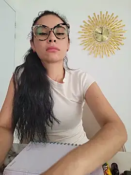 Chat +18 de laurent369_ ao vivo