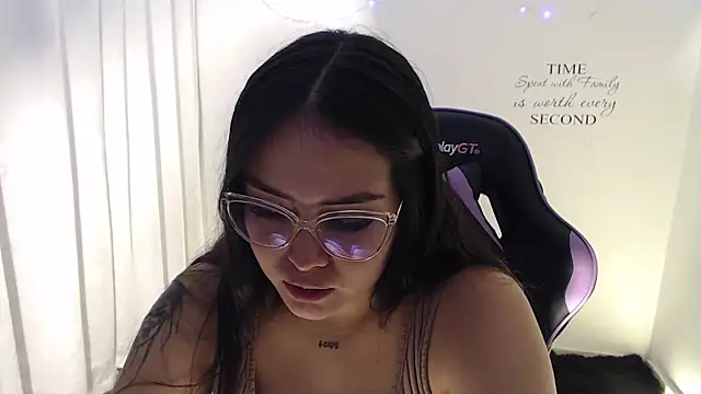 amberbakeen Live XXX chat