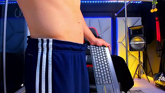 Czat XXX na żywo – Aydenmiller96
