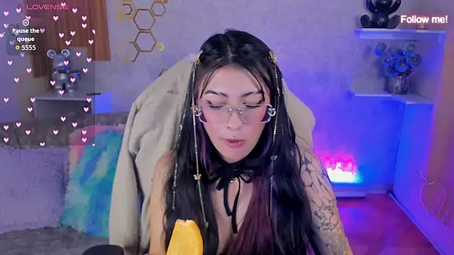Chatroom XXX en direct de mia_smoke_