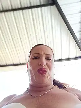 Sexy-Woman-Mature live XXX chat