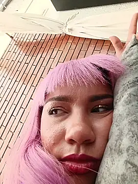 XXX chat uživo modela TamaraaHoney