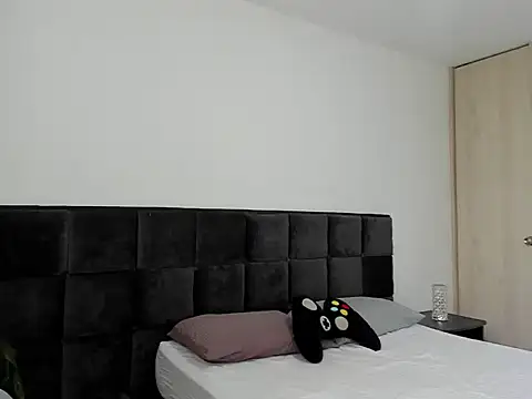 Alexander_Martinesのウェブカメラショー