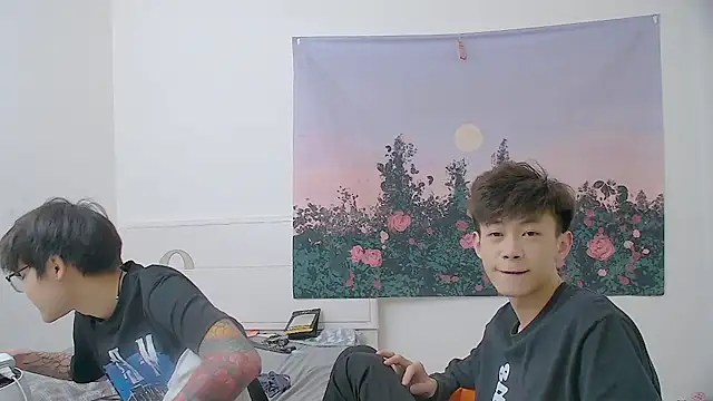 KK-cuteboy Show Webcam