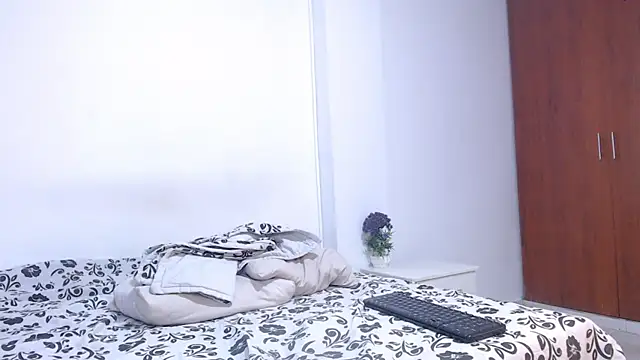 צ'אט XXX בשידור חי של Angelina_fiory
