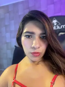 Chat XXX en directo de SaraDoll_