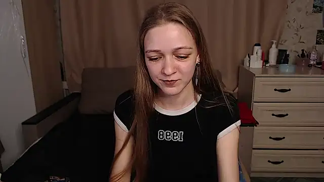 Chat XXX en directo de Adeline_Maxwell