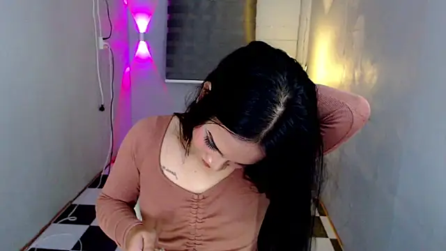 دردشة SanyaGirlx الجنسية المباشرة
