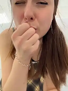Dina_Tease webcam show