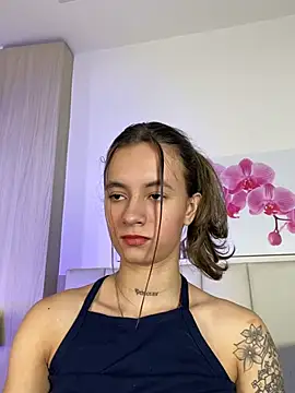 JuliaColemann লাইভ XXX চ্যাট