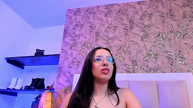 ValkyriaSteel XXX чат на живо