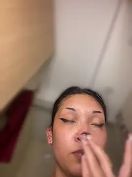 baby_lizy Adlı Modelin Canlı Sohbet Odası
