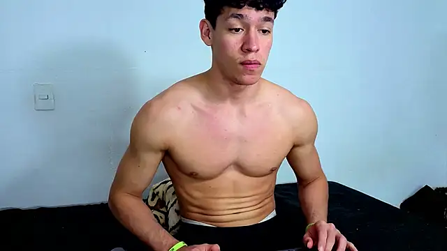 Luke_Muscle – Kamerová šou