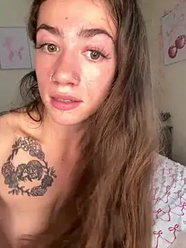 ValenciaTheVixenXX Секс шоу на живо пред камера