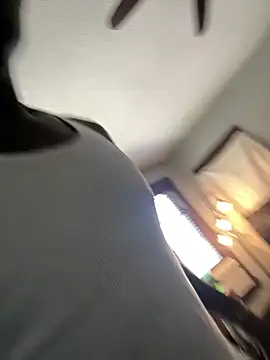 Mechie132 Show in webcam