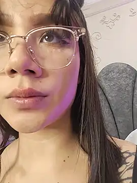 Chat XXX en directo de Emily-Cooper-