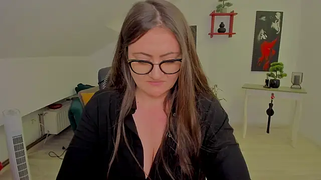 MistressDarrah Live XXX-chat