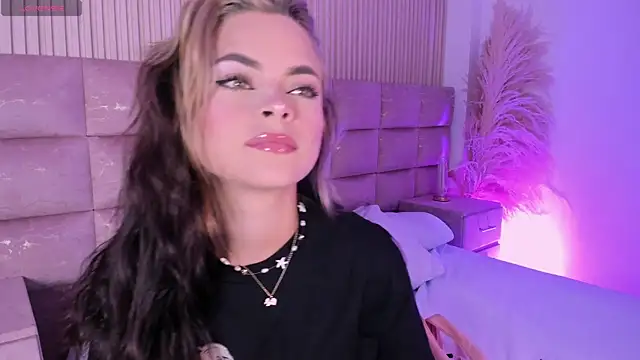 Živý XXX chat HannaRhodes