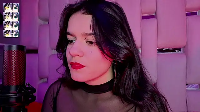 ValerieKay_ élő XXX-chatje