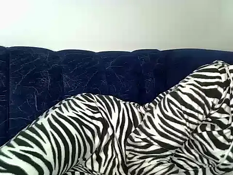 prickypvee live XXX chat