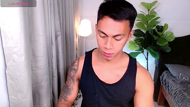 PinooyMilker Webcam Show