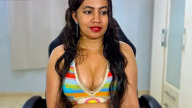צ'אט XXX בשידור חי של FannyXhot