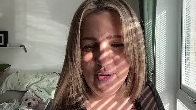 MsBelleWarick Live XXX-Chat