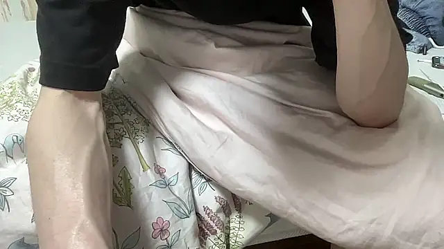 hentai4545men4545 Show in webcam