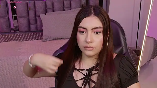 mayavexx Adlı Modelin Canlı XXX Sohbeti