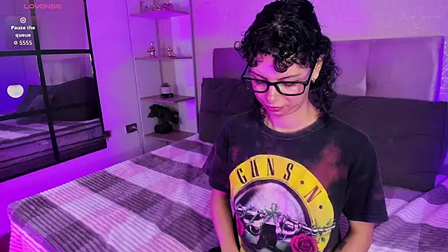 Chat XXX ao vivo de AliceMadnes
