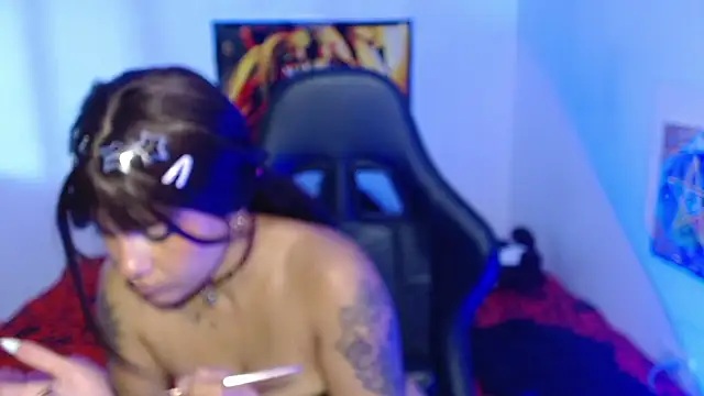 Divinejewel69 Live XXX-chat